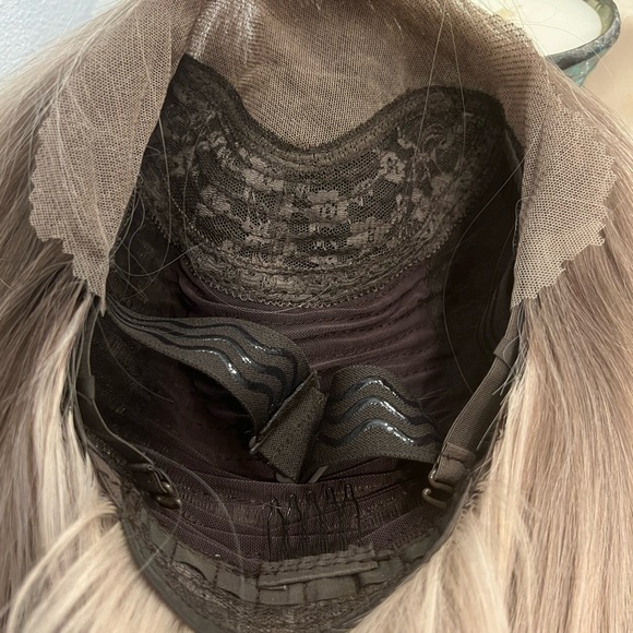 Sold - Picture 3 of 10